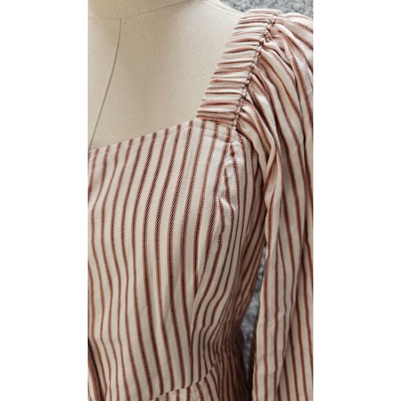 CABI Carnival Top Puff Sleeve Red White Stripe Smock Back Shirt 5890 Small 2 4 - Picture 2 of 5